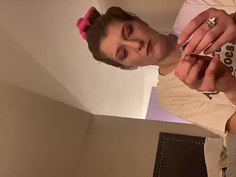 Snapshot of Phattpinktaco chatting on 02.25.25 Phattpinktaco online show from 02.25.25