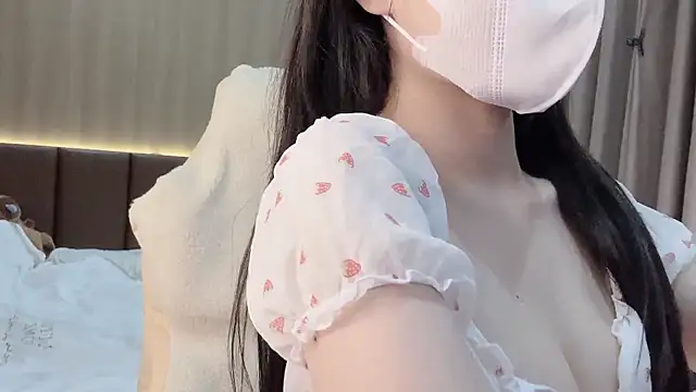 Snapshot of VIVIAN247 chatting on 03.06.25 VIVIAN247 online show from 03.06.25