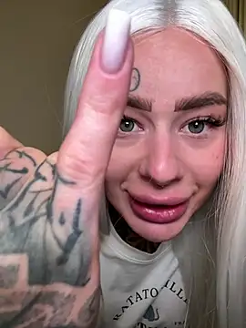 Snapshot of bambixboo chatting on 01.07.26 bambixboo online show from 01.07.26