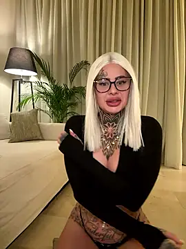 Snapshot of bambixboo chatting on 01.17.26 bambixboo online show from 01.17.26