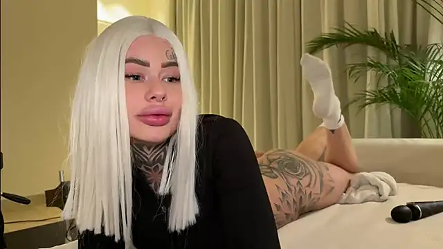 Snapshot of bambixboo chatting on 03.09.26 bambixboo online show from 03.09.26