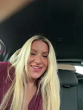 Snapshot of bambixboo chatting on 03.23.26 bambixboo online show from 03.23.26