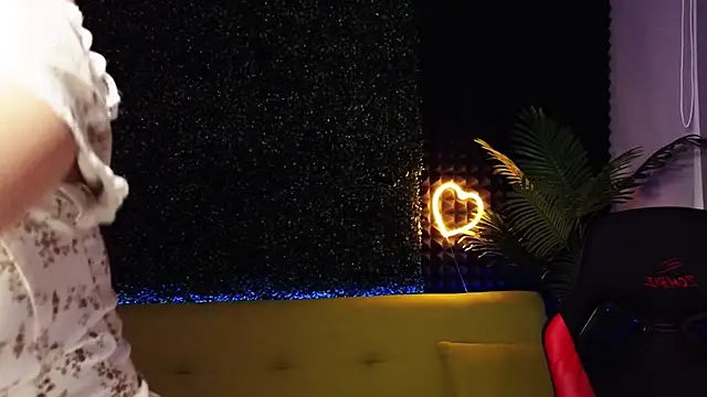 KristiRosee online show from 12.20.24