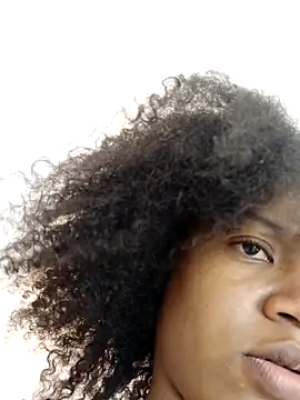 Snapshot of genesis_moretz chatting on 04.07.26 genesis moretz online show from 04.07.26