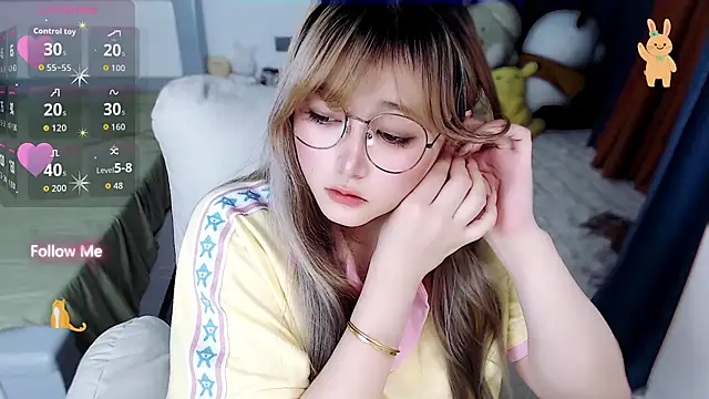 Snapshot of Sweet-18wanwan chatting on 10.04.25 Sweet-18wanwan online show from 10.04.25