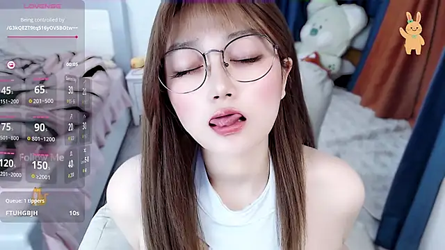 Snapshot of Sweet-18wanwan chatting on 02.28.26 Sweet-18wanwan online show from 02.28.26