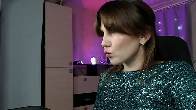 Snapshot of Daniela_Cooperr chatting on 10.12.25 Daniela Cooperr online show from 10.12.25