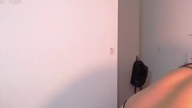 SaraApril 1 online show from 03.19.25