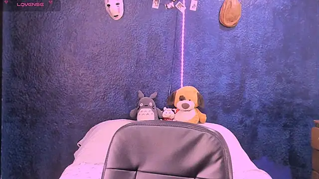 NinaYellow online show from 01.20.25