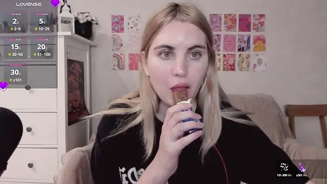 pawpaws online show from 03.09.25