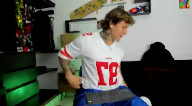 Tom Krakow online show from 02.24.25