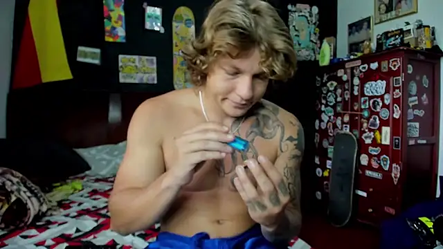 Tom Krakow online show from 10.18.25