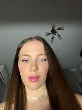 Snapshot of -SweetDi- chatting on 05.19.26 -SweetDi- online show from 05.19.26