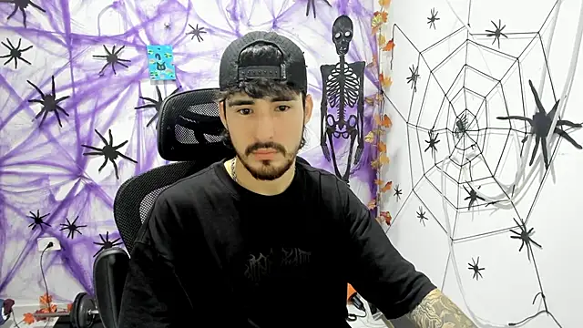 DmitriSanders online show from 12.16.25