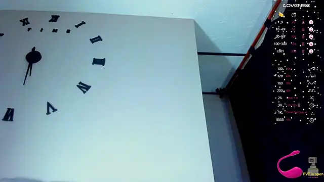 Snapshot of esteveen_ortegas_ chatting on 01.10.25 esteveen ortegas online show from 01.10.25