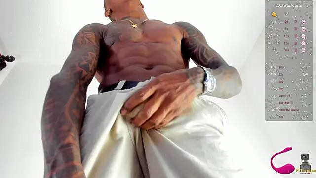 Snapshot of esteveen_ortegas_ chatting on 02.23.25 esteveen ortegas online show from 02.23.25