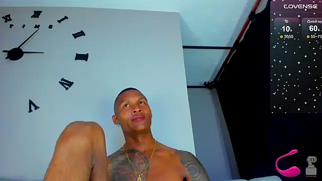 Snapshot of esteveen_ortegas_ chatting on 03.17.25 esteveen ortegas online show from 03.17.25