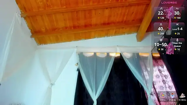 Snapshot of esteveen_ortegas_ chatting on 12.16.25 esteveen ortegas online show from 12.16.25