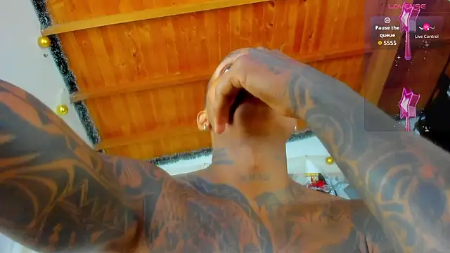 Snapshot of esteveen_ortegas_ chatting on 02.01.26 esteveen ortegas online show from 02.01.26