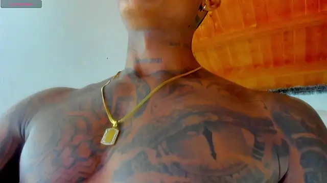 Snapshot of esteveen_ortegas_ chatting on 02.12.26 esteveen ortegas online show from 02.12.26