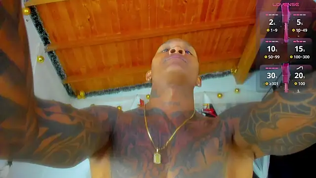 Snapshot of esteveen_ortegas_ chatting on 02.16.26 esteveen ortegas online show from 02.16.26