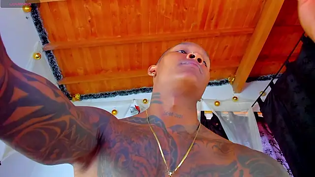 Snapshot of esteveen_ortegas_ chatting on 03.15.26 esteveen ortegas online show from 03.15.26