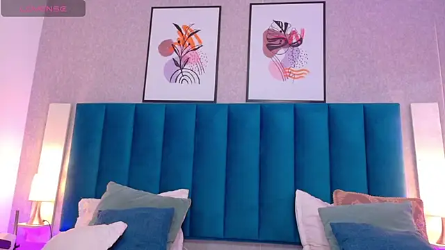 CheneellLorens online show from 10.19.25