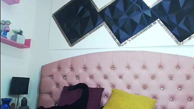 Snapshot of andrea_safeira_doll chatting on 11.07.25 andrea safeira doll online show from 11.07.25