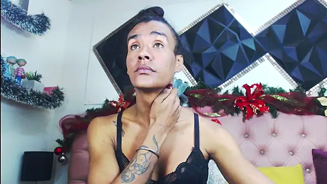 Snapshot of andrea_safeira_doll chatting on 12.16.25 andrea safeira doll online show from 12.16.25