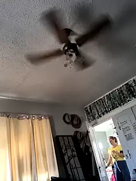 Snapshot of TexaSMESS_37 chatting on 02.27.26 TexaSMESS 37 online show from 02.27.26