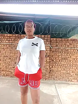 Snapshot of Bootycurvy2 chatting on 12.01.25 Bootycurvy2 online show from 12.01.25