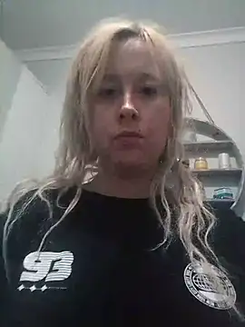 mollymay69 online show from 02.25.26