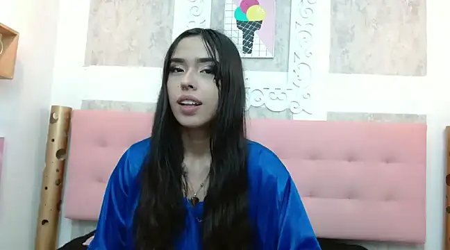 Cloeandtyfanny online show from 02.28.25