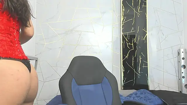 Cloeandtyfanny online show from 09.19.25