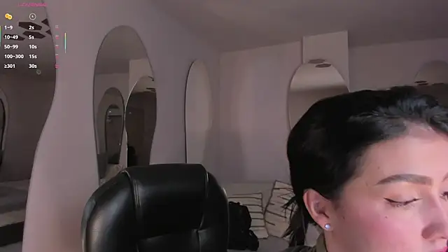 Snapshot of PaulinaSantos_ chatting on 09.13.25 PaulinaSantos online show from 09.13.25