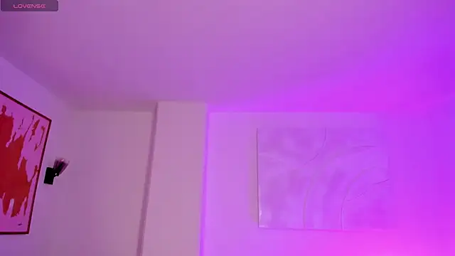 Snapshot of PaulinaSantos_ chatting on 12.17.25 PaulinaSantos online show from 12.17.25