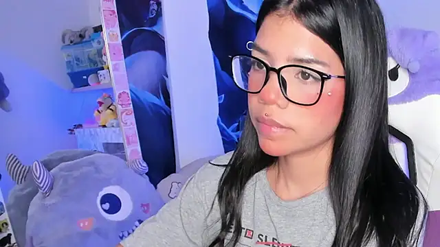 Snapshot of cutestephuwu chatting on 02.19.25 cutestephuwu online show from 02.19.25