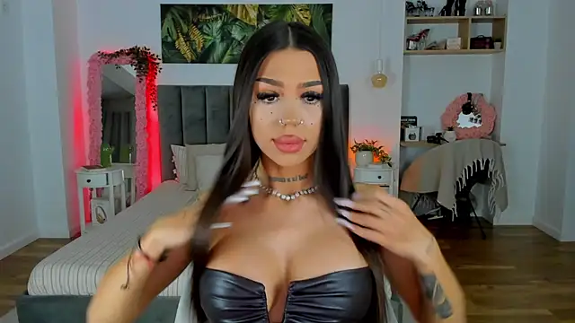 Snapshot of Fancy_Jenn chatting on 10.30.25 Fancy Jenn online show from 10.30.25