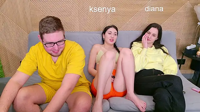 Snapshot of Ksenny chatting on 03.04.26 Ksenny online show from 03.04.26