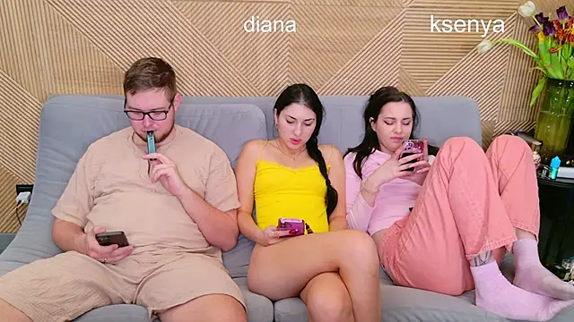 Snapshot of Ksenny chatting on 03.13.26 Ksenny online show from 03.13.26