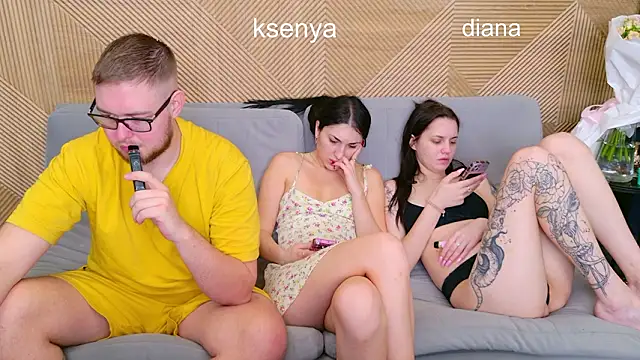 Snapshot of Ksenny chatting on 03.16.26 Ksenny online show from 03.16.26