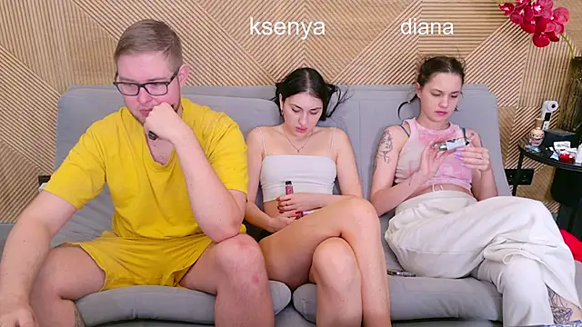 Ksenny online show from 04.21.26