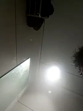 Snapshot of Exhibitionist1508 chatting on 11.06.25 Exhibitionist1508 online show from 11.06.25