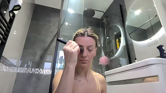 SweetMonicaUK online show from 12.03.25