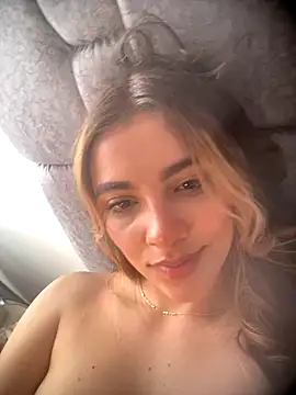 xia foxxy online show from 09.21.25