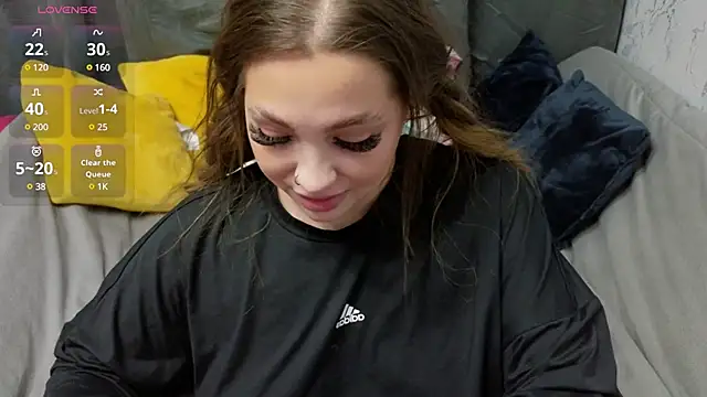 Snapshot of Nicole_Vvinson chatting on 12.21.24 Nicole Vvinson online show from 12.21.24