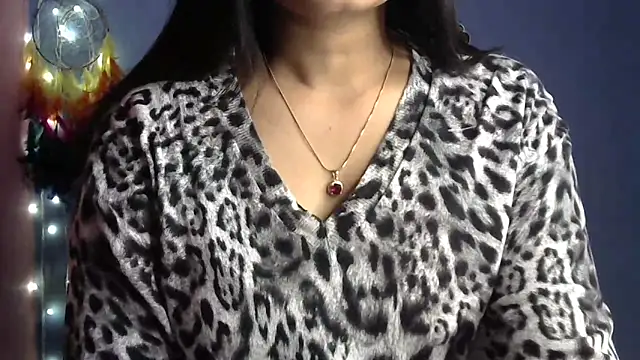 Snapshot of Black_cat_cutie chatting on 12.13.24 Black cat cutie online show from 12.13.24