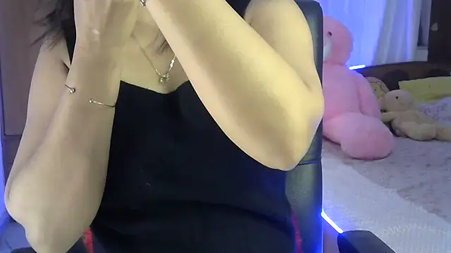 Snapshot of Black_cat_cutie chatting on 09.15.25 Black cat cutie online show from 09.15.25