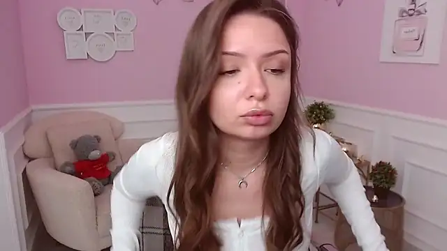 LucySkilar online show from 07.02.26