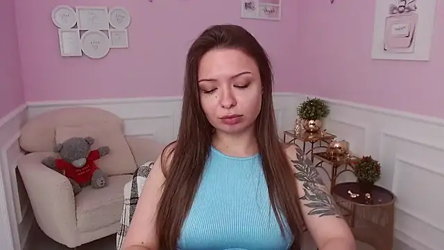 LucySkilar online show from 07.24.26